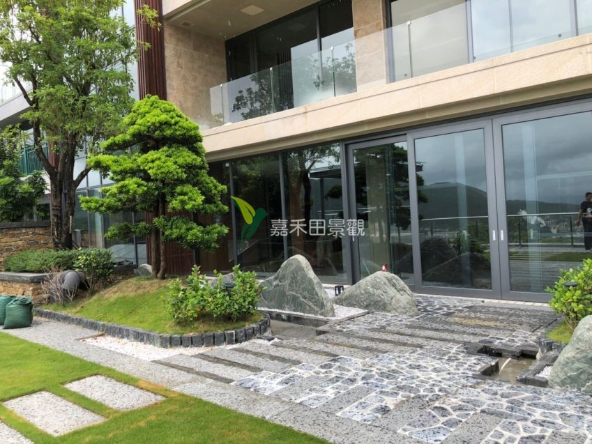 庭院景觀設(shè)計軟裝如何體現(xiàn)出來？