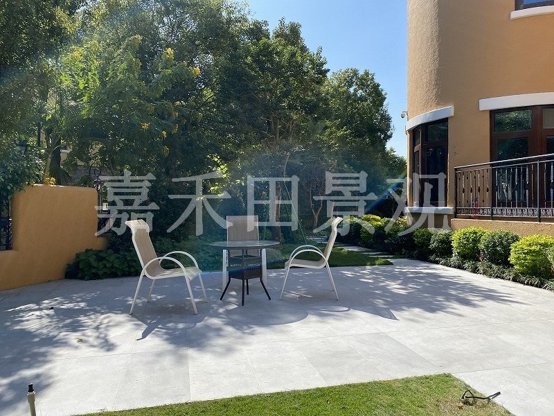 別墅景觀施工過程中如何選擇合適的施工方案呢？